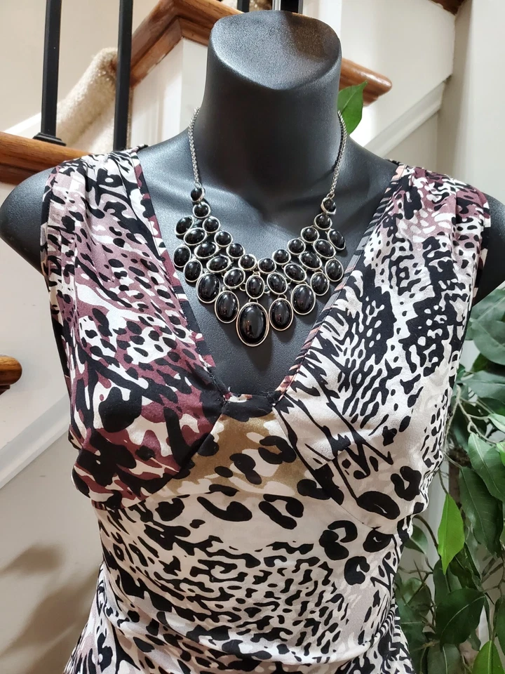 Vestido para mujer Andrew Marc multicolor de nailon con cuello en V sin mangas hasta la rodilla talla 2 Foto 2 de 4