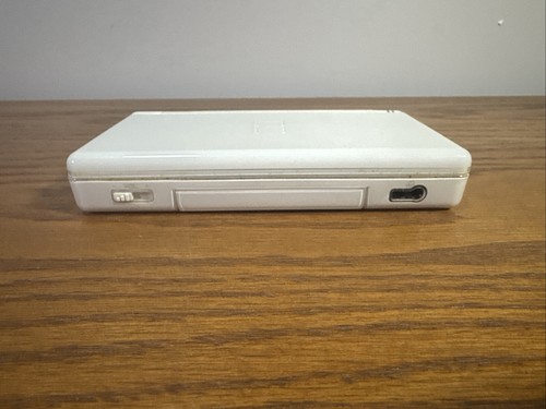 Nintendo DS Lite USG-001 Handheld Game Console System With Box & Adapter - Picture 8 of 23