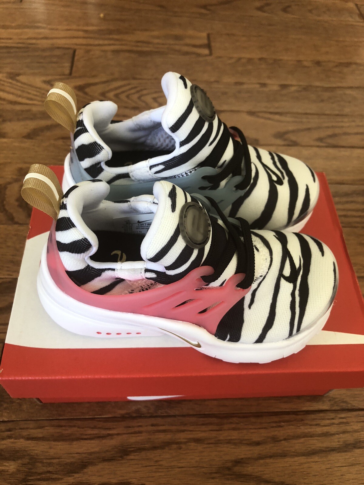 nike presto zebra