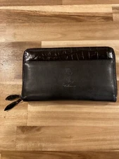 Original Vintage Bellerose Ladies Black Leather Zip Around Wallet. 