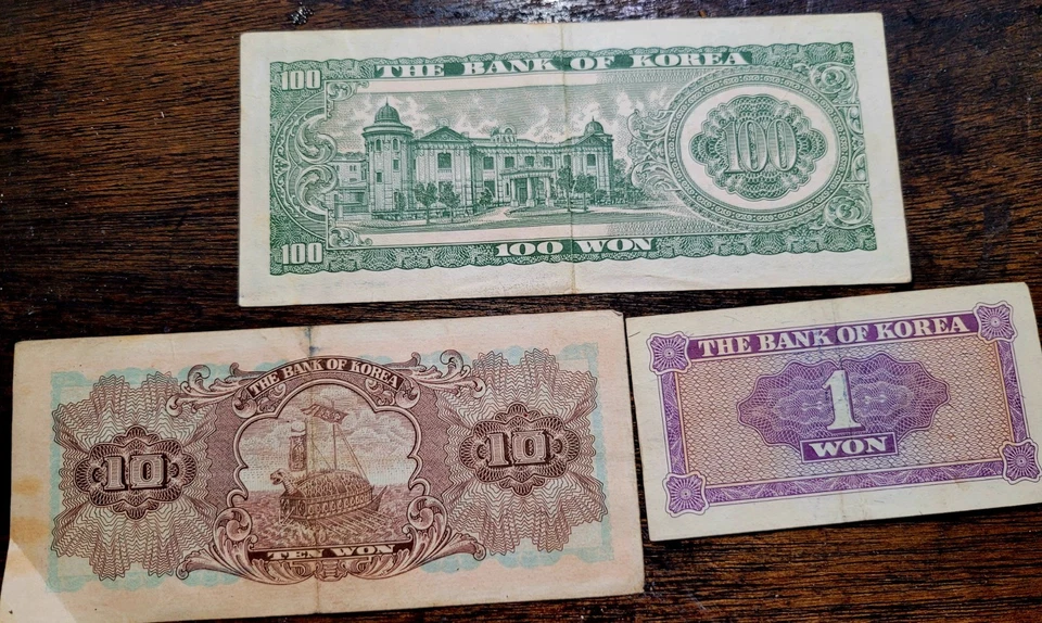 1960's Korea Lot Of  3 Notes Lot - 100,  10, And  1 Won Old Korean Currency  - Image 2 of 2