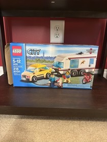 LEGO CITY: Car and Caravan (4435) Complete with Box and Instructions
