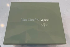 Van Cleef Arpels 100% Authentic green Large Empty Gift Box 12” x10”x5.5” &Ribbon