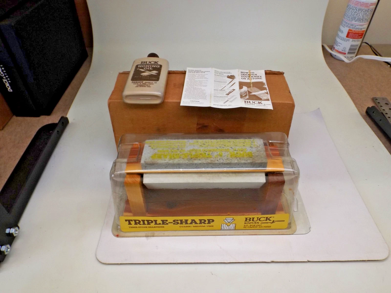 NOS Buck Knives Triple Sharp 6-inch Stones w/ Box Sleeve Oil & Instruction READ