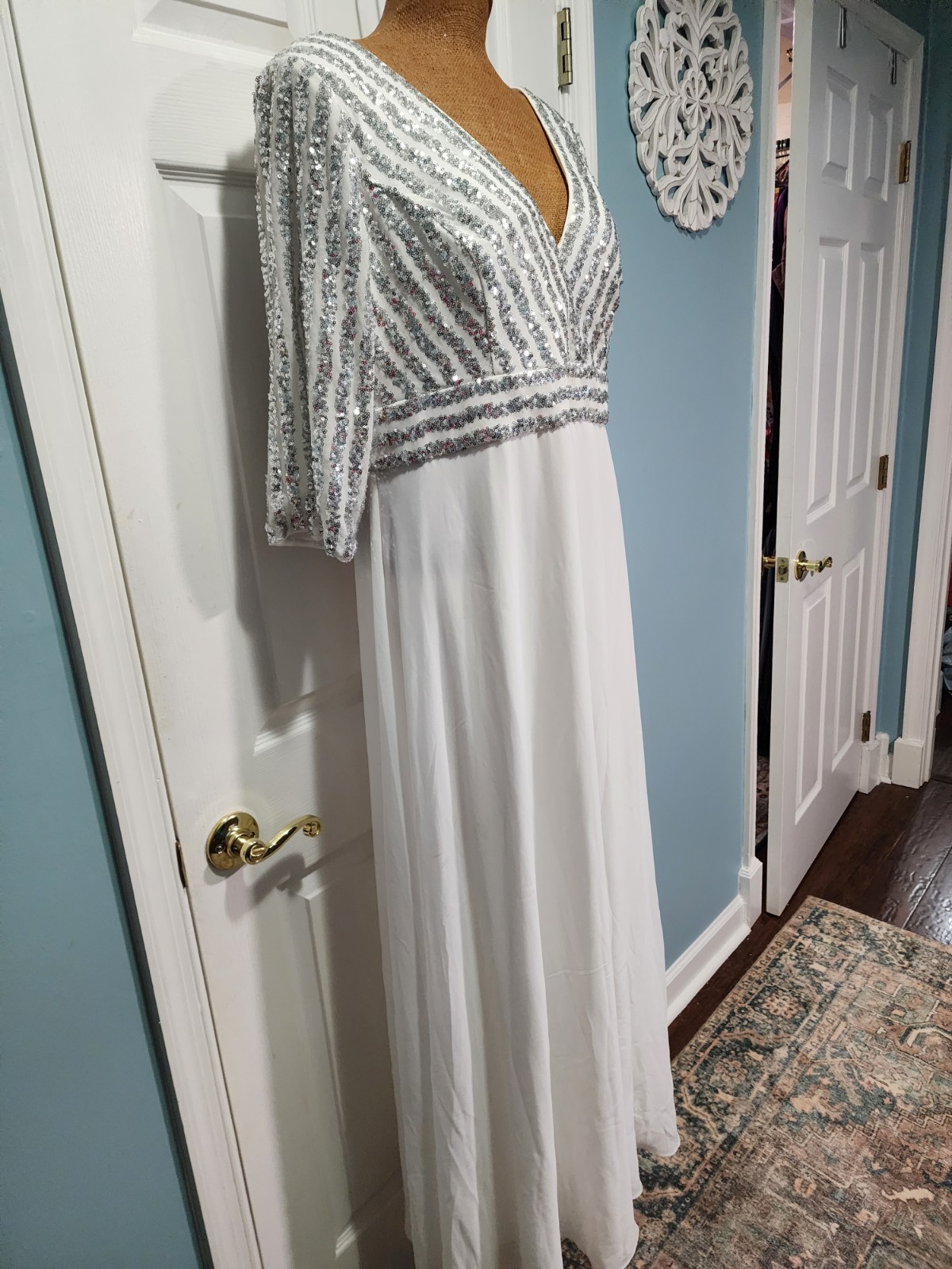 Picture 4 of 5