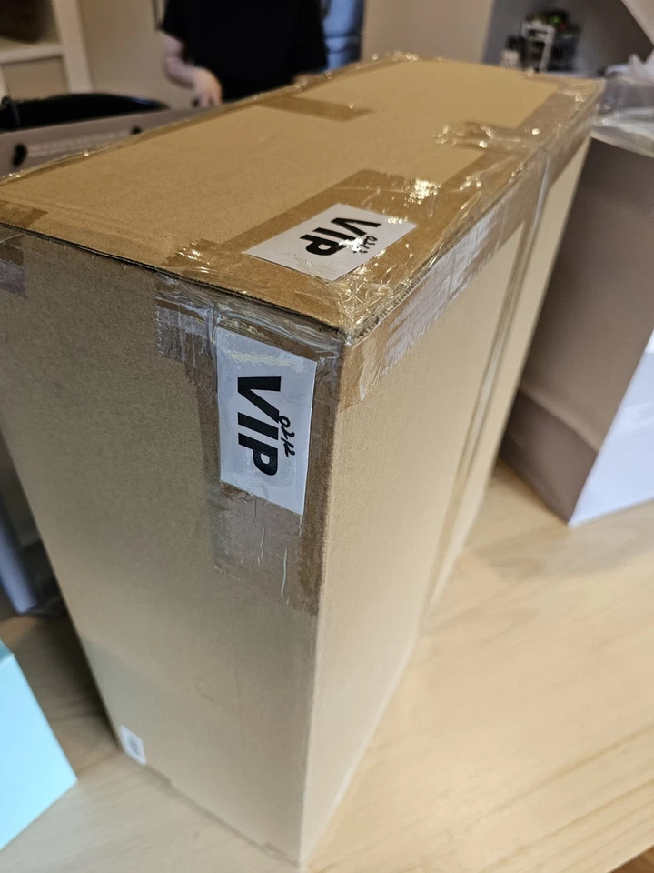 KAWS plush COMPANION HOLIDAY HONG KONG limited 212/2000 VIP SET OF 3 NGV NEW - Image 4 of 4