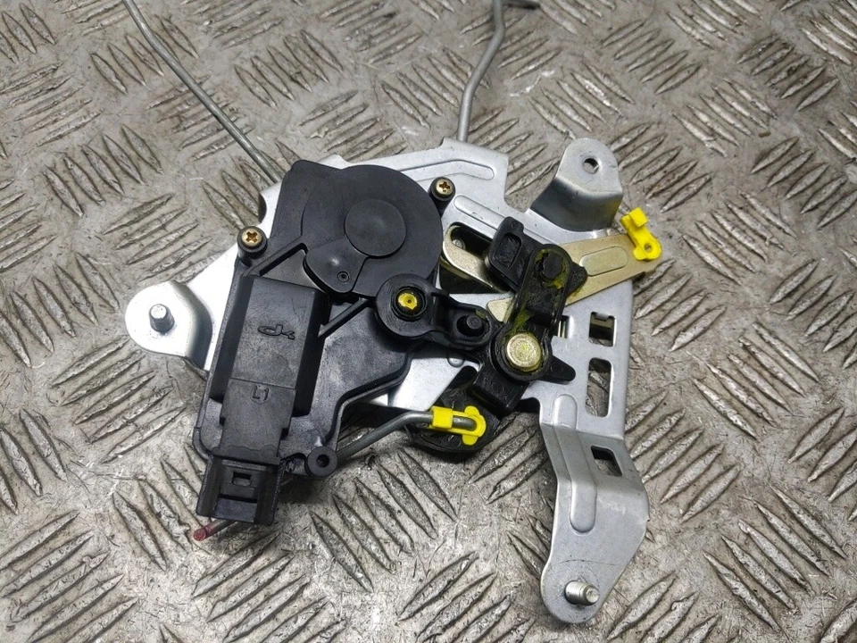 ACTUADOR BLOQUEO PUERTA TRASERA KIA SPORTAGE XS 2005-2010 Foto 3 de 3