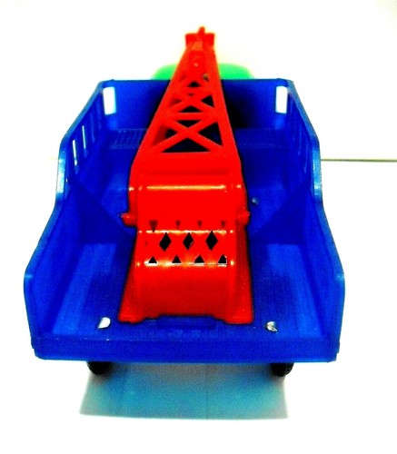 Vintage tinplate and plastic Bedford Tow truck made in Portugal in the 1970's 94 - Picture 6 of 8