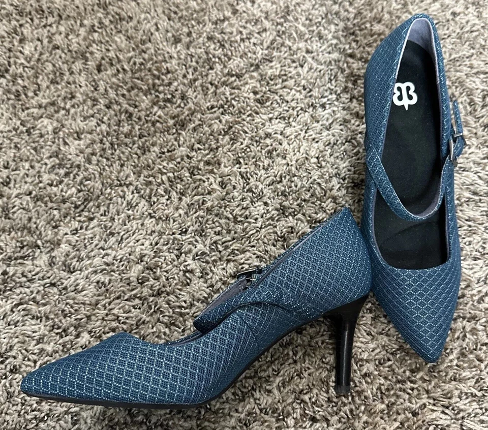 Tacón de aguja Betabrand punta gatito azul talla 6 Foto 4 de 4