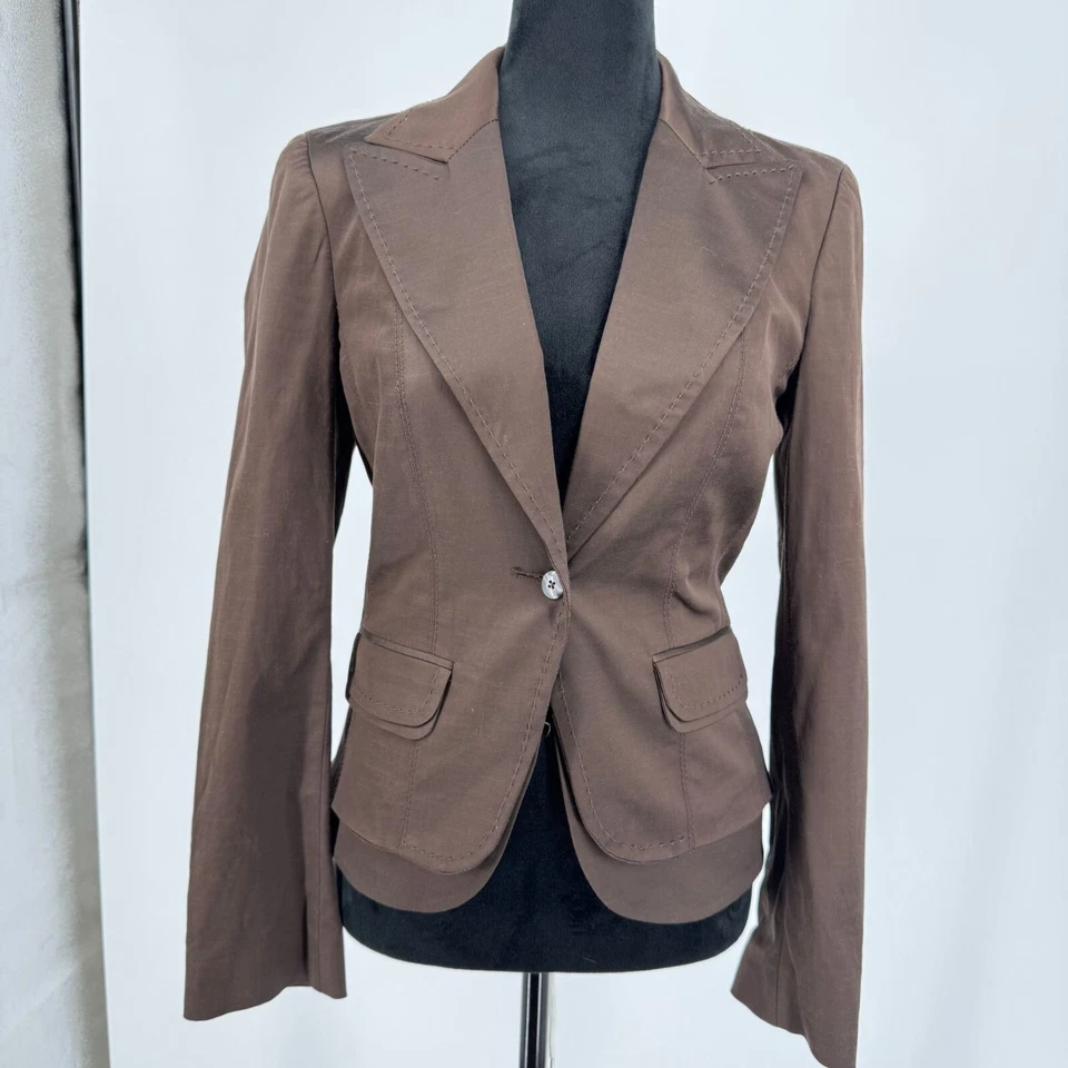 Blazer feminino Bebe cetim tamanho 6 Y2K costura sob medida botão único anos 90 trabalho - Imagem 3 de 4