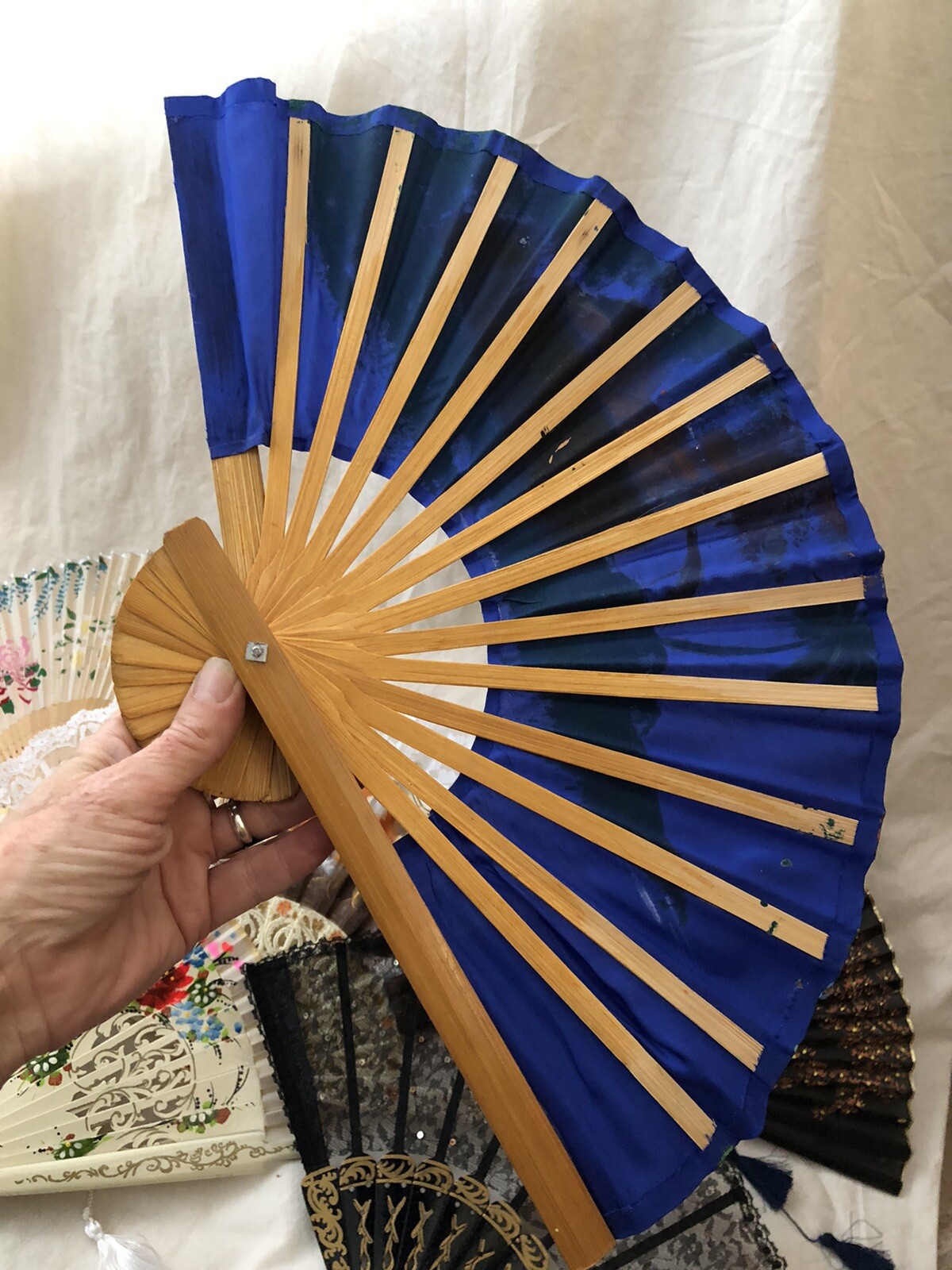 Lot of 6 Vintage Hand Fans 3 = Asian + 3 = Spanish EUC + NOS Painted + Lace