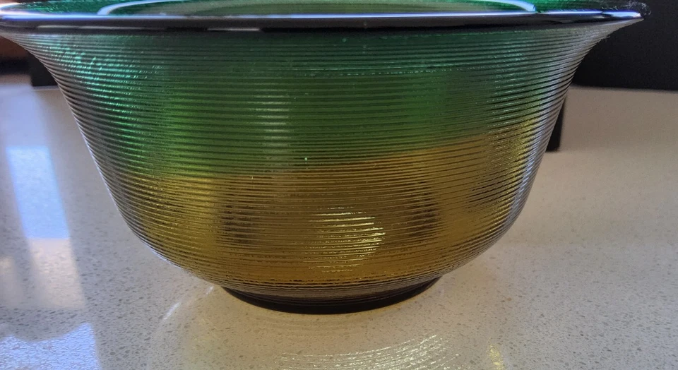 BOHEMIA GLASS BOWL DESIGNED BY JIRI SUHAJEK CZECH 14.5CM - NO BOX - image 3 of 3