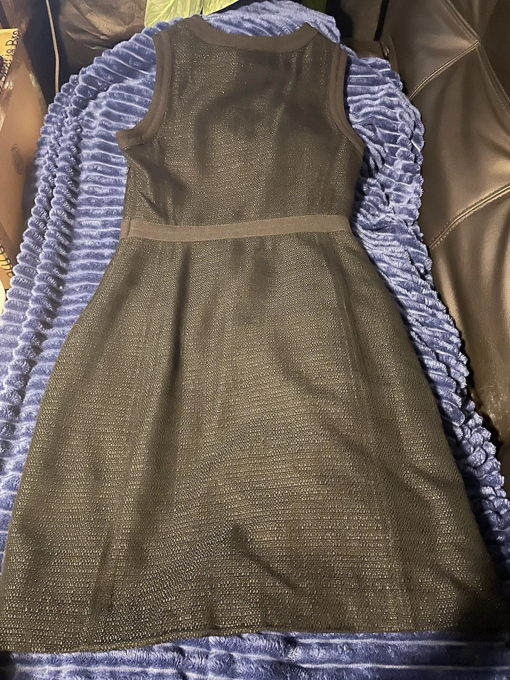 Vestido recto TORY BURCH “Body Corps” algodón tweed botón acento 8 negro precio de venta sugerido por el fabricante 498 USD Foto 2 de 4