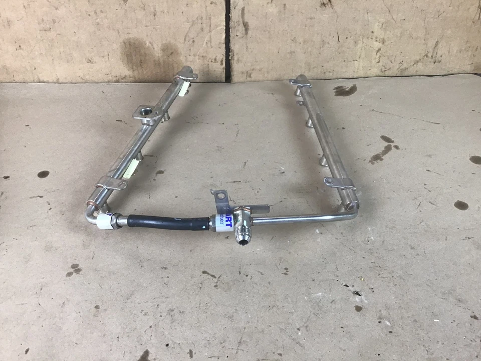 Línea de manguera de riel de inyección de combustible McLaren 650S 2015 15-17:A Foto 2 de 4