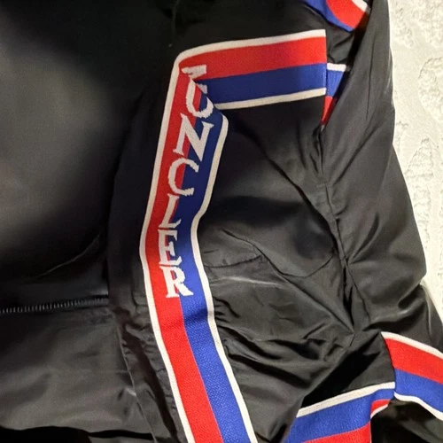Men’s Moncler Hooded Jacket Windbreaker XL image 7
