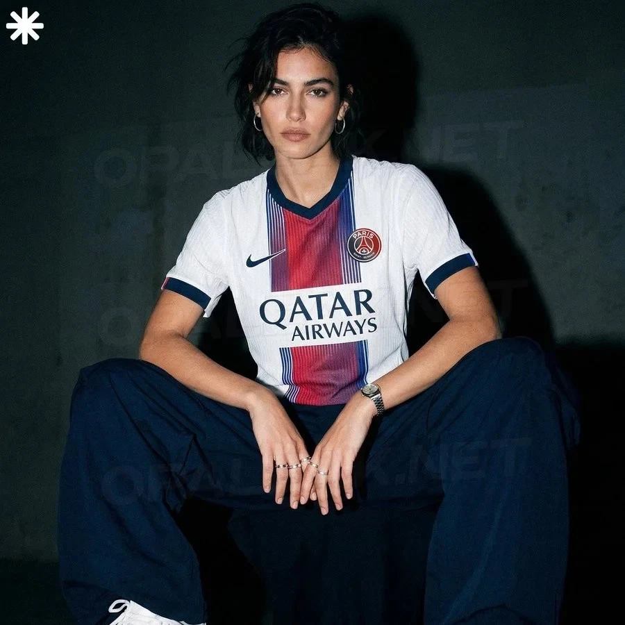 Official PSG Away Jersey 2026/2027 – Capital Style Meets Elite Performance - Photo 1/1