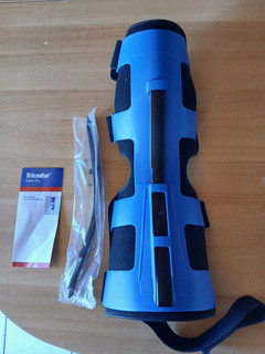 Knieorthese Tutor Pro zur Immobilisierung 0° und 20° universal rechts