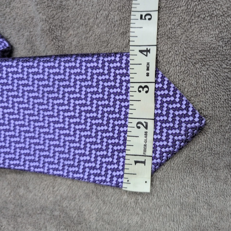 Corbata de seda Tom Ford azul hecha en Italia patrón geométrico formal Foto 4 de 4