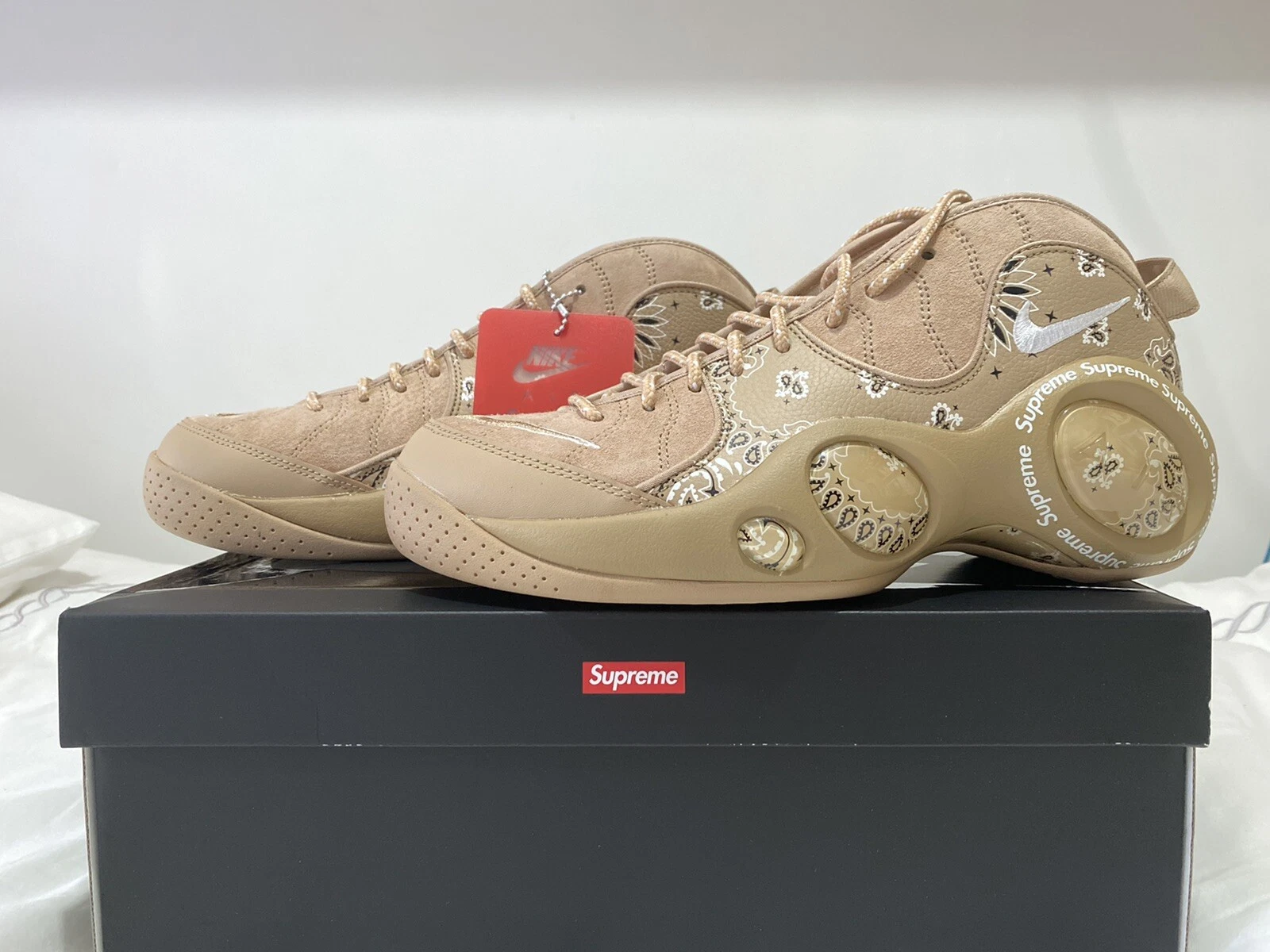 Nike x Supreme 2022 Zoom Air Flight 95 Royaume Uni 9