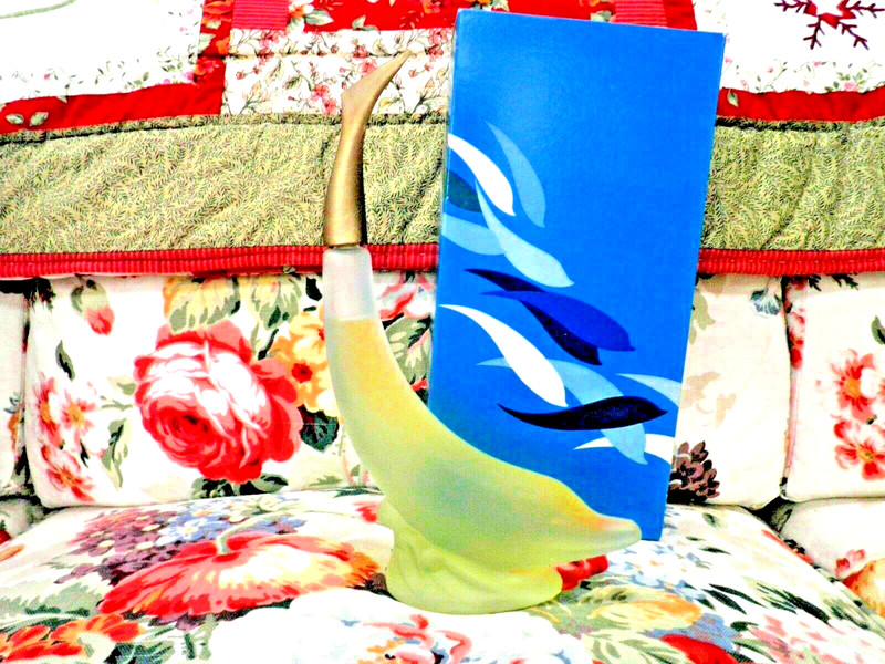 Vintage Avon Dolphin Decanter Skin So Soft NEW IN BOX 8 oz UNOPENED Collectible