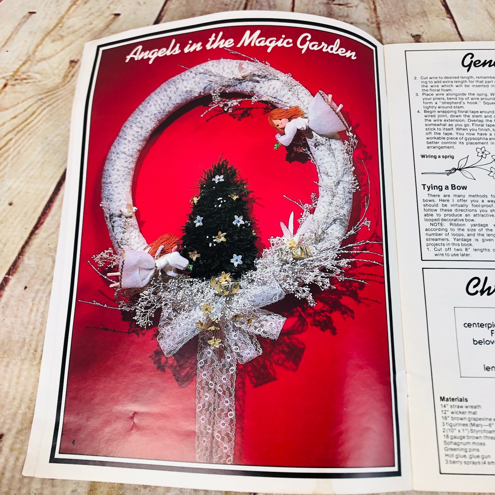 vtg Christmastime Wreath & Centerpieces 1982 by plaid craft book 