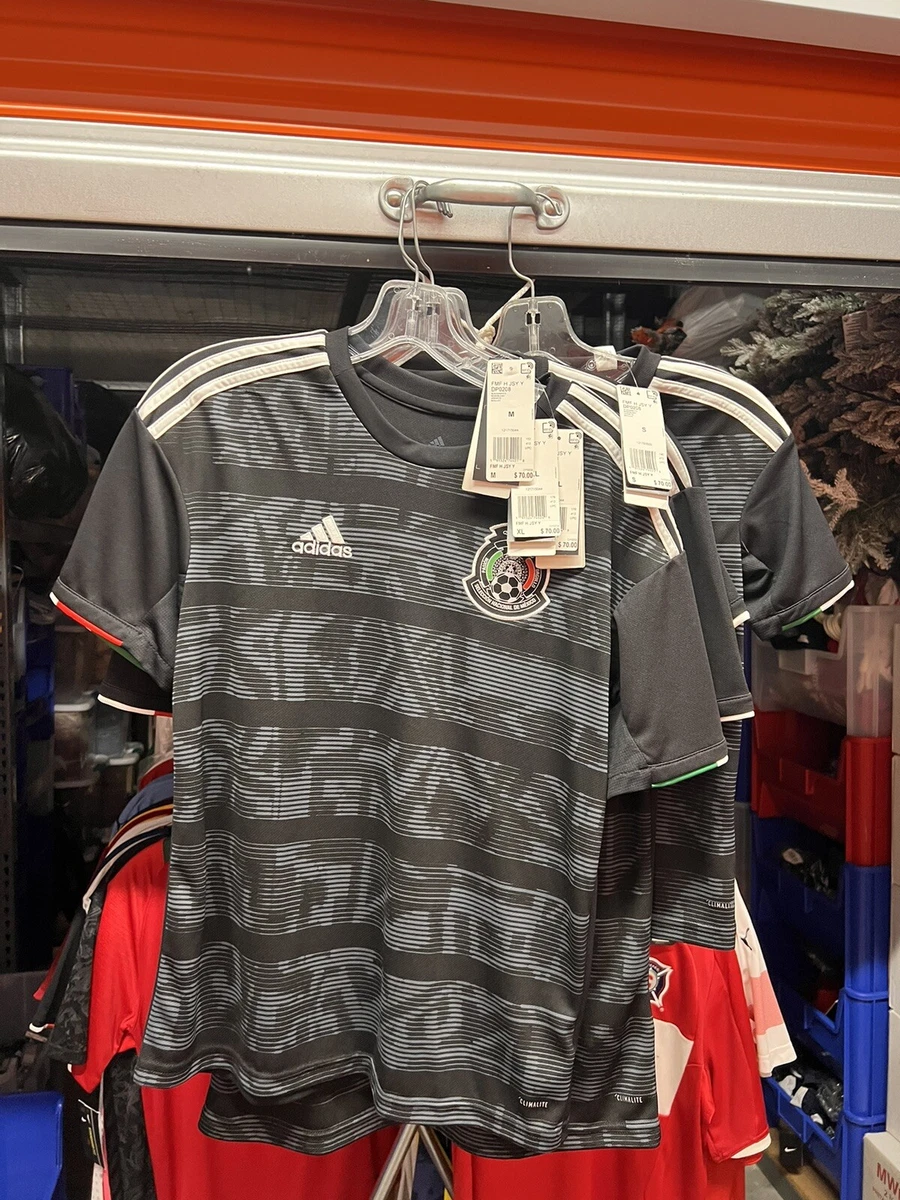 Adidas outlet shop 2019