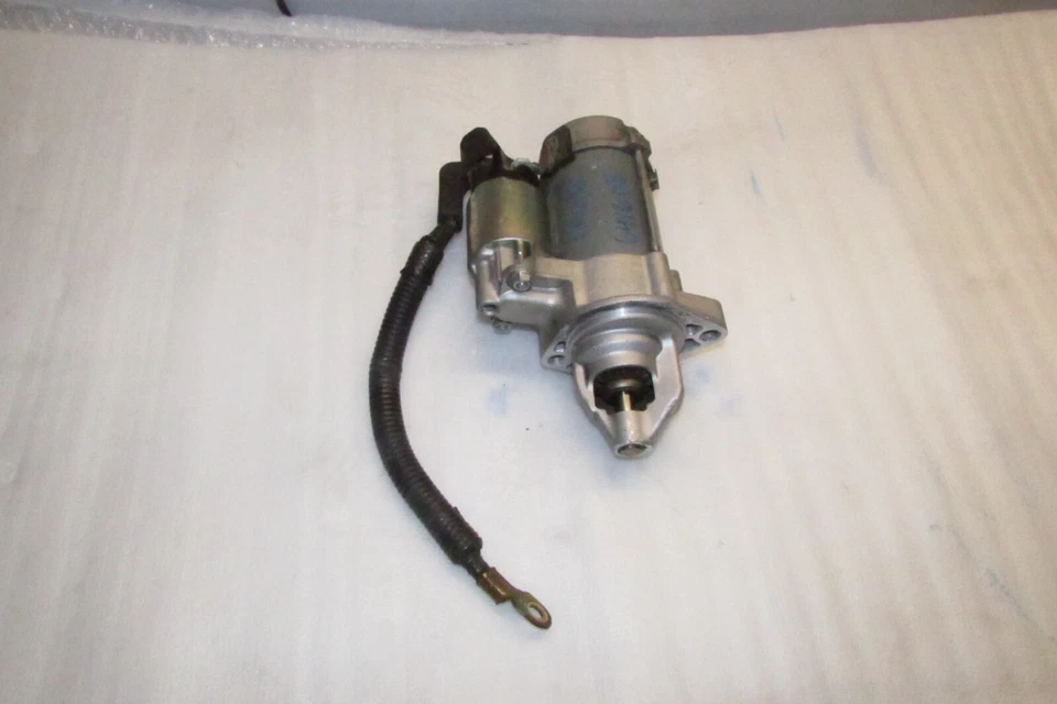 Motor de arranque Infiniti Q50 2014-2015-2016-2017-2018-2019-2020 3,0 L OEM Foto 4 de 4