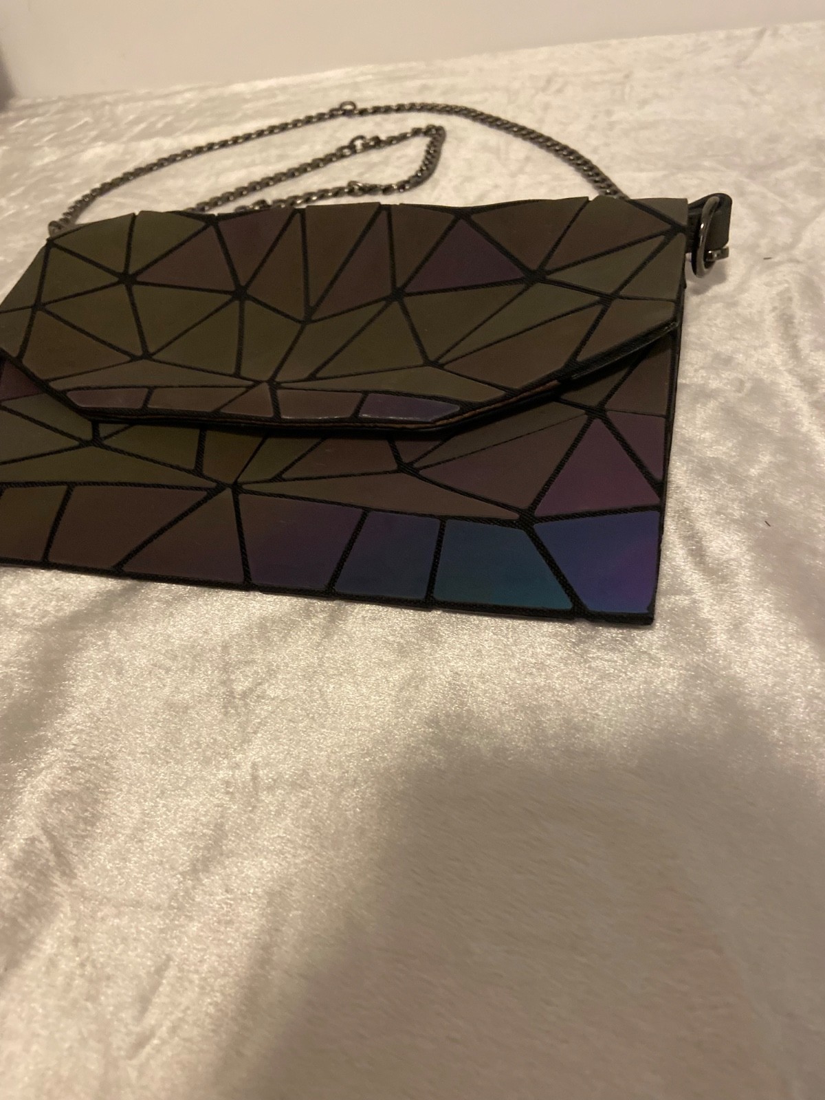 LOVEVOOK Geometric Iridescent Holographic Crossbody Purse image 3