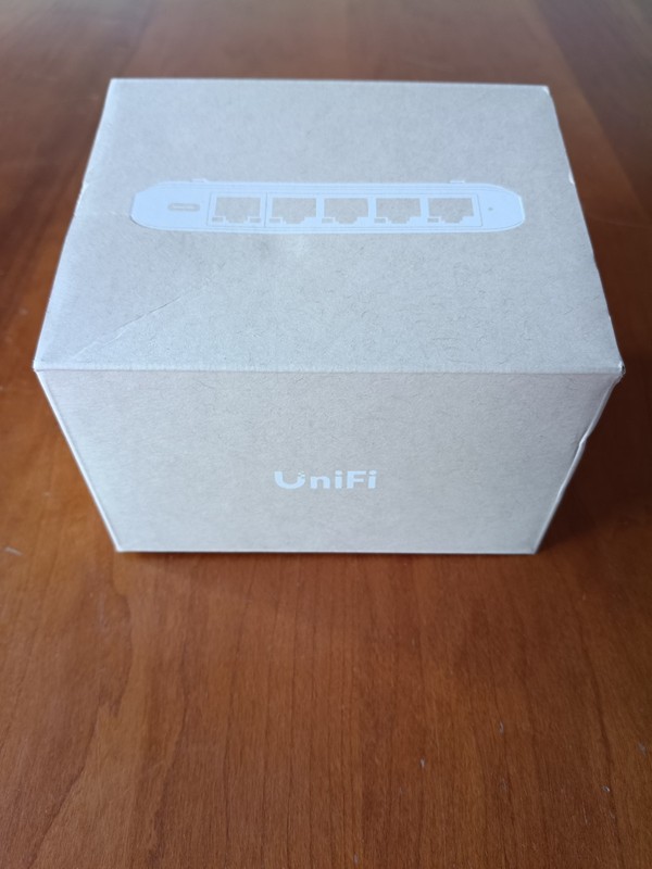 Ubiquiti UniFi Flex Mini 2.5G 5 Port Managed Layer 2 PoE Powered Ethernet Switch