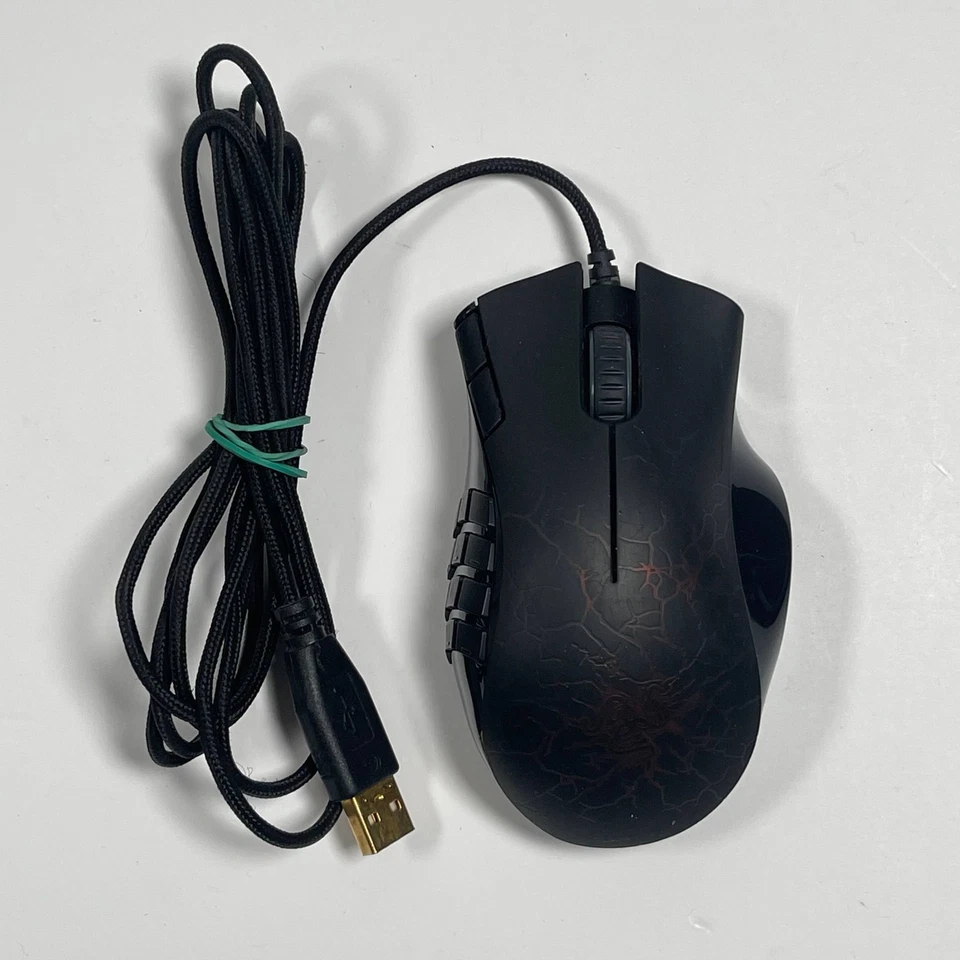 Razer Naga Molten Special Edition MMO Gaming Mouse RZ01-0028 - Black - Image 2 of 4