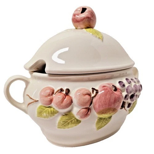 EUC ~ Signature Haushaltswaren Apfel, Trauben, Kirschen Keramik Suppenterrine m. Deckel