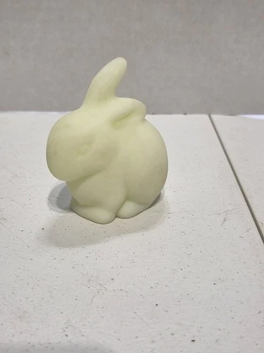 Fenton Satin Custard Glass Bunny Figurine 3.5" Tall Undecorated Vintage