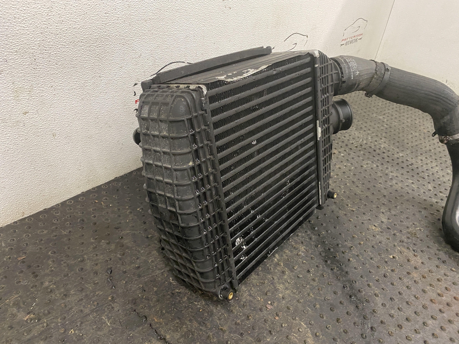 17-19 MASERATI GHIBLI 3.0 PASSENGER RIGHT SIDE ENGINE INTERCOOLER DUCT 16484792