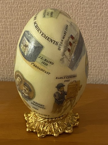 REAL Goose Egg Decorated On Gold Display Stand One Of A Kind / Gift / 20th Cent - Picture 3 of 8