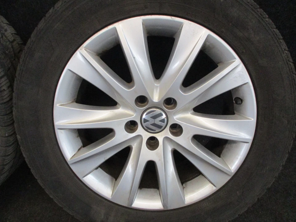 17" Alufelgen Allwetterreifen 235 55 R17 VW Tiguan 7x17 ET43 5x112 5N0601025M - Bild 2 von 4