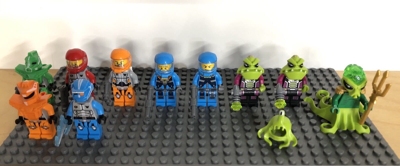 lego alien conquest minifigures