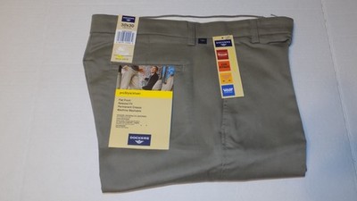 30 X 30 DOCKER FLAT FRONT RELAXED FIT PRO STYLE KHAKIS - BEIGE - NWT