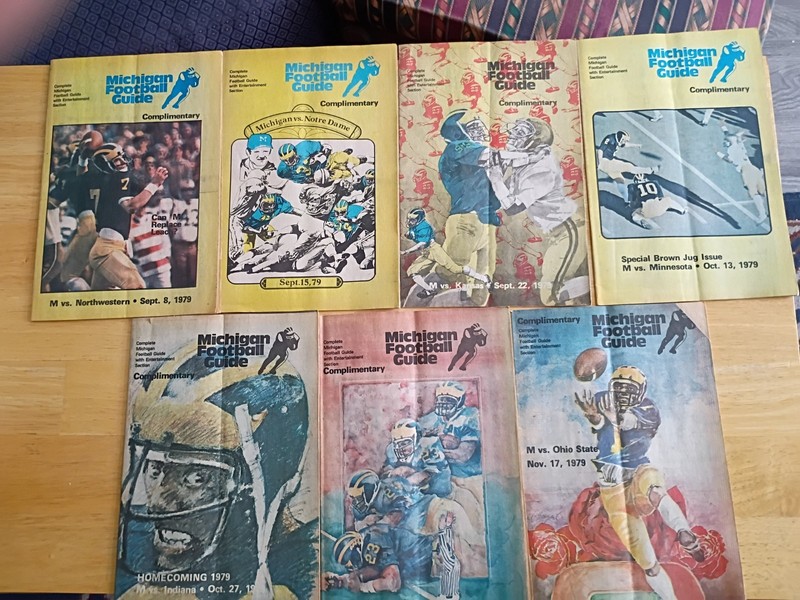 30 University of Michigan football guides 1977-2007