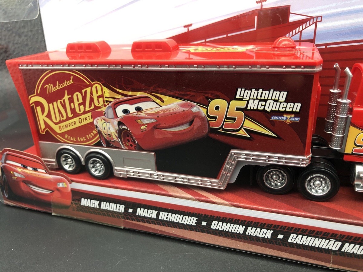 Rusteez Lightning McQueen トレーラー ミニカー Disney Pixar Cars Mack Hauler 1:55 Lightning McQueen Rusteze
