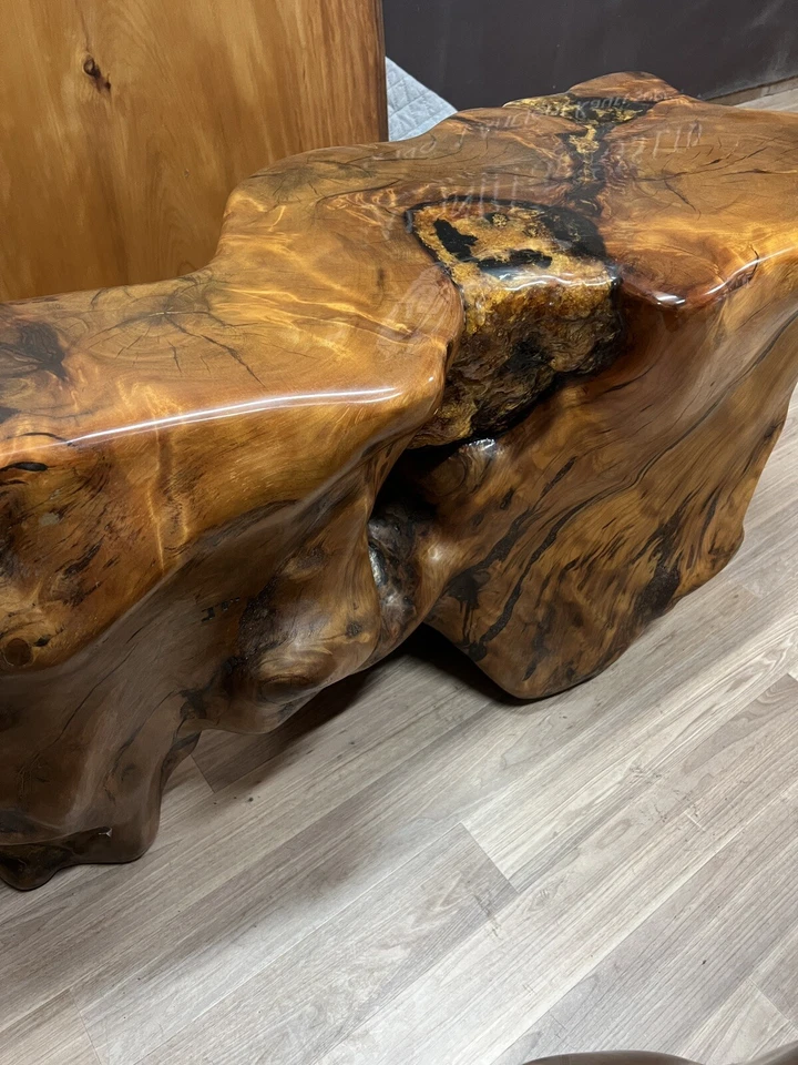 Premium Ancient Kauri  Side / Coffee/Tea Table: Natural Splendor - Image 3 of 4