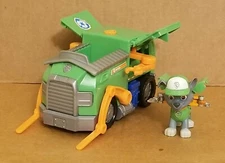 Spin Master PAW Patrol Rocky's Transforming Recycle Truck Pop Out Tools + Pup 