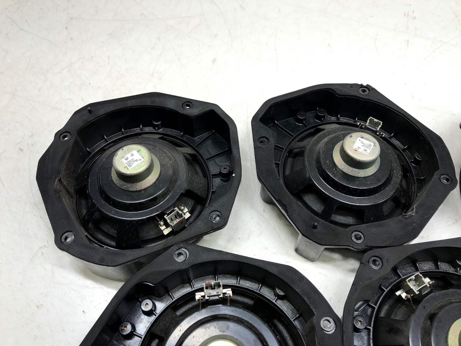 2014-2017 MASERATI GHIBLI SPEAKERS SET X8 OEM.