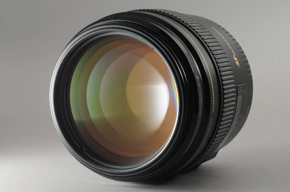 Lente AF retrato negra #3711 Canon EF 100 mm F/2 USM como nueva 15 % de descuento Foto 2 de 4