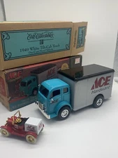 Ertl ACE HARDWARE 1/32 1949 White Tilt Cab Truck & 1/43 Scale 1918 Ford Runabout
