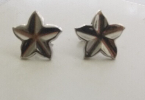 Maxamm 5th Ave. Signed Silver Tone Star Screw On Earrings #O61 - Imagen 2 de 6