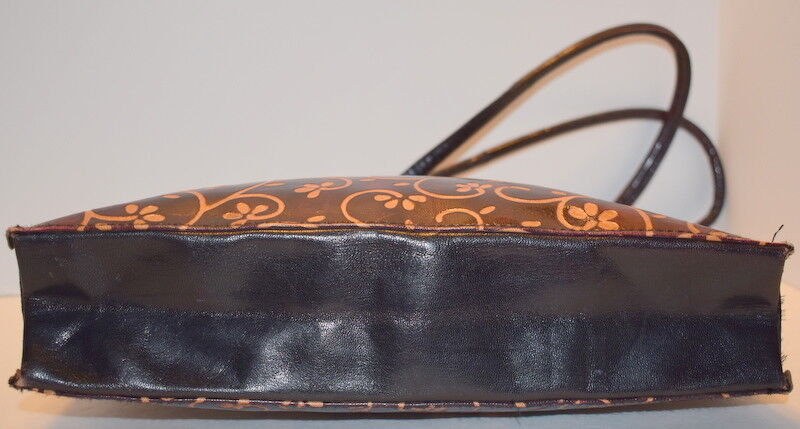 Foto 3 di 9
