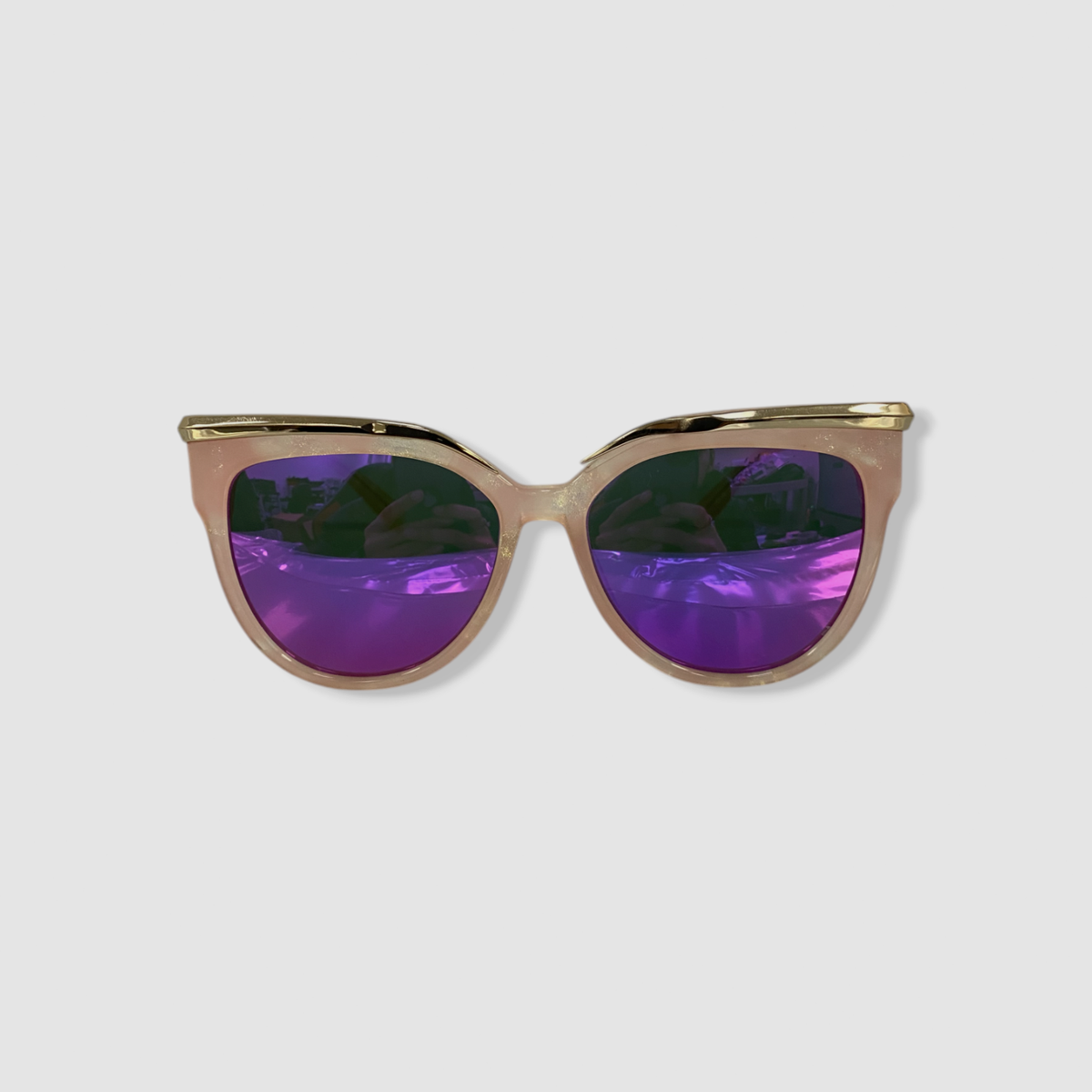 MCM woman sunglasses;new with defects Amazon.com: MCM Cat Eye Sunglasses MCM704SL 003 Black/Cognac  main image 2