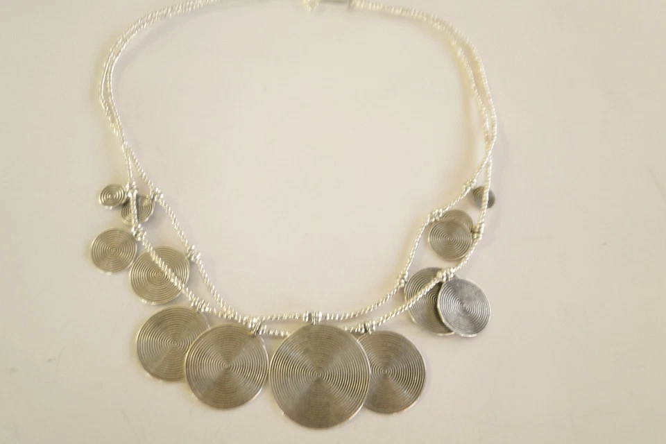Collar de plata de ley 925 disco tribal graduado de dos hilos Thai Hill Tribe Foto 2 de 4