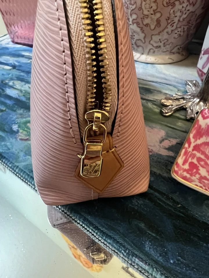 Louis Vuitton Epi Cosmetic Case - Image 3 of 4