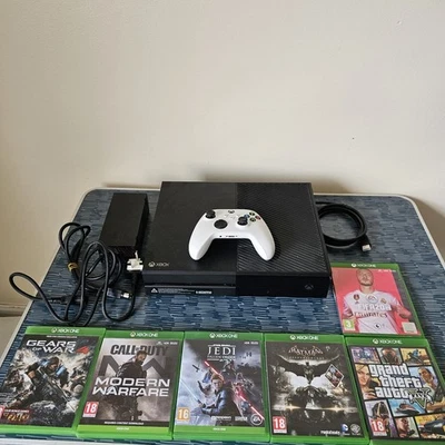 Xbox One 500GB Console Bundle White Controller + 6 Premium Games - Tested - Image 1 of 4